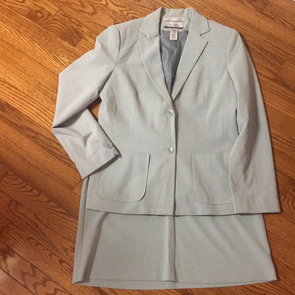 Blue/Gray Nine & Co Suit (jacket & skirt) size 8